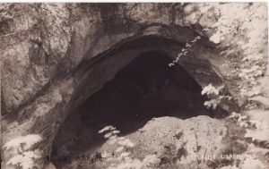 Helme varemetes