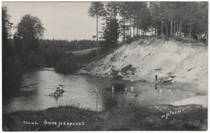 Foto: Ploom Öhne jõekallas.