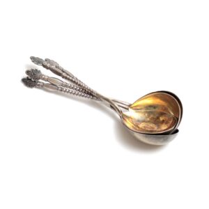 4 Juveelitehase salatilusikat